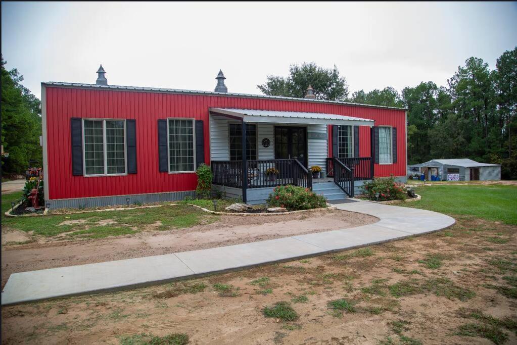 Hot Tub, Fire Ring And A Large Family Kitchen! Vila Navasota Exterior foto